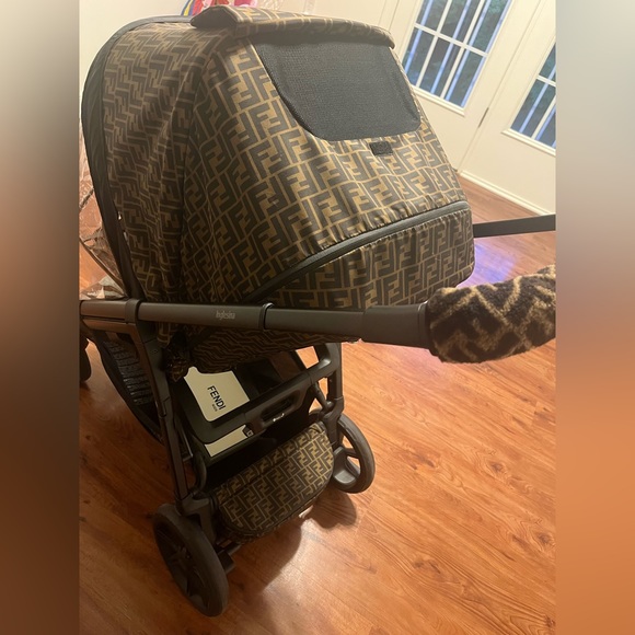 Fendi baby Stroller 100% Authentic Also Follow  @Jream_girl_closet on ig - Picture 2 of 5